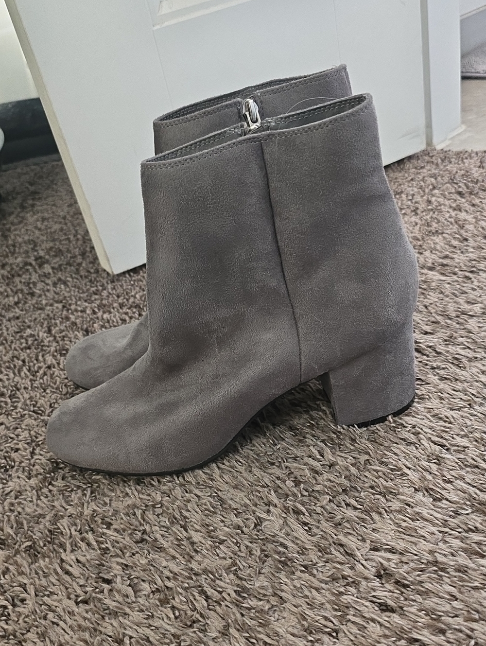 NWOT Women's Gray Suede Ankle Boots - Classic Block Heel
